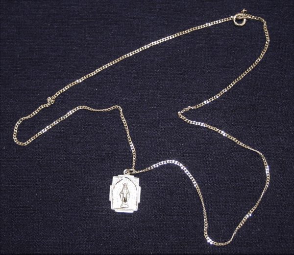 Alcove Enclosed Miraculous Medal Medallion on 18" Chain