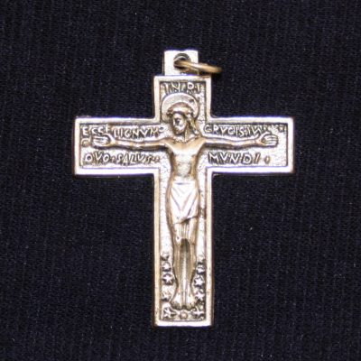 Ecce Ignum Crusis Crucifix